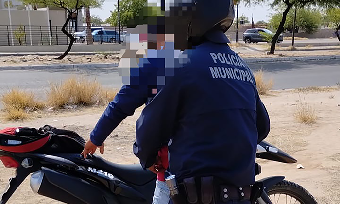 Aprehenden a presunto ladrón de motocicleta en la colonia Adolfo López Mateos