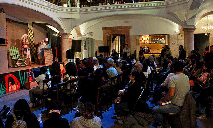 Lucen artistas durante noche de danza y teatro en el Festival Cervantino