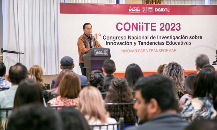 Analizan docentes de Sonora impacto de la inteligencia artificial