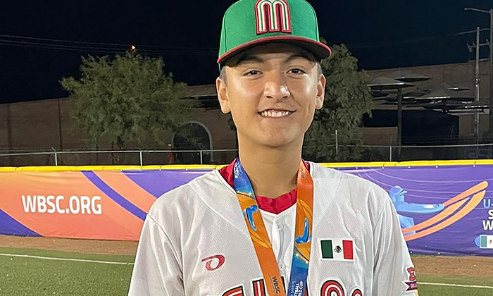 Alumno del Cobach hace historia en softbol; Jugó con la Selección Mexicana