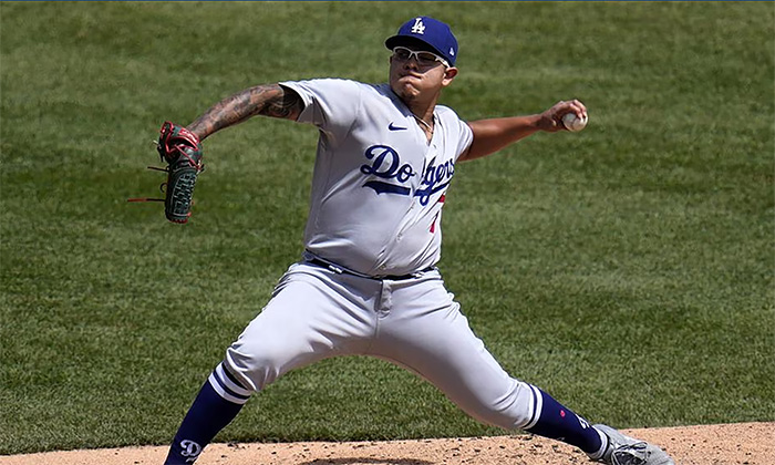 Julio Urías aparece como agente libre en la lista publicada por la MLB