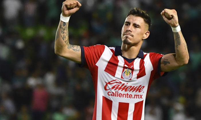‘Chicote’ Calderón llegaría libre al América para Clausura 2024