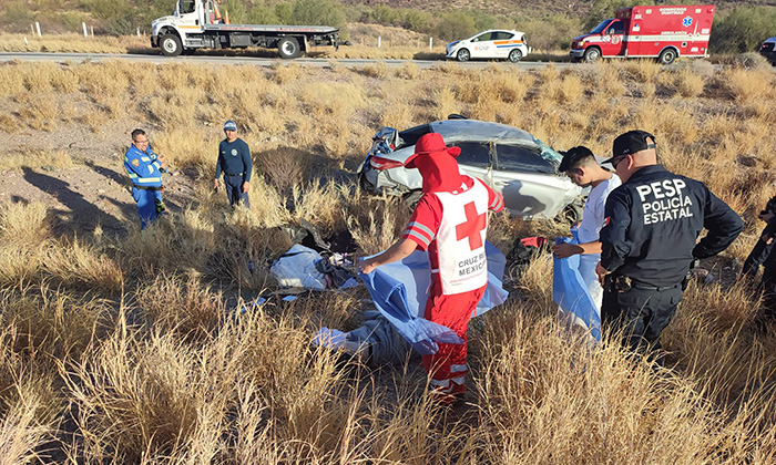 Fallece paisano al volcarse en la carretera Hermosillo-Guaymas