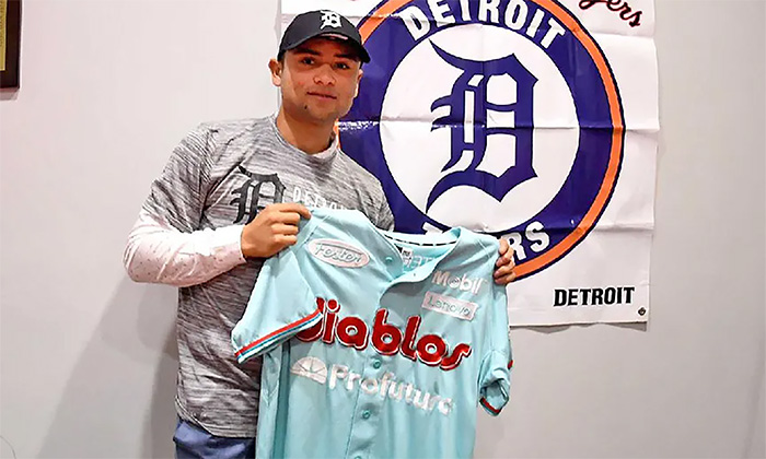 Firman Tigres de Detroit a joven mexicano