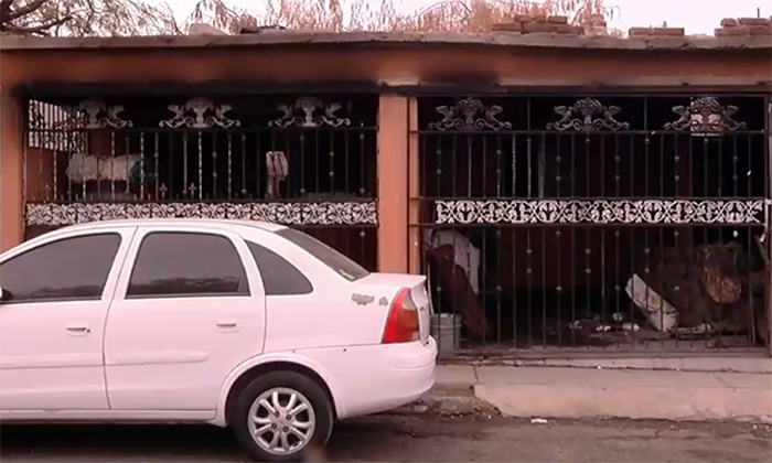 Veladora causa incendio en vivienda en la colonia Cortijo Unison