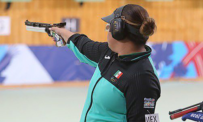 Andrea Ibarra avanza a final de tiro deportivo en Egipto