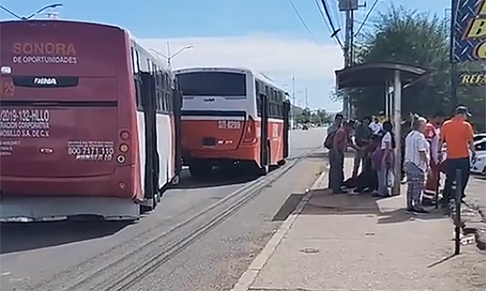 Deja choque de camiones 14 heridos en la colonia Piedra Bola