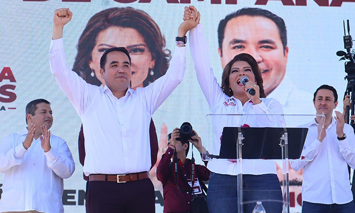 Inician Lorenia Valles y Heriberto Aguilar campaña al Senado en la Plaza Zubeldía