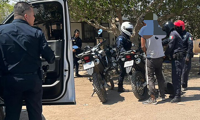 Arrestan a “El Viejón” bien surtido con drogas; Agentes municipales