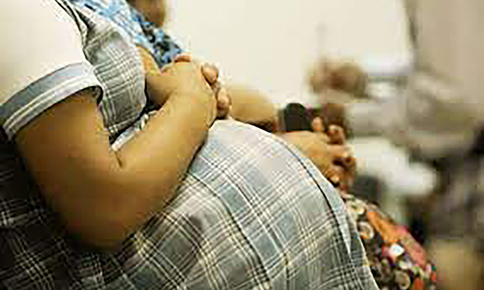 Exhortan a prevenir embarazo en adolescentes; Autoridades de Salud