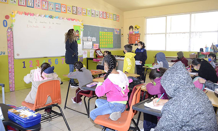 Recomiendan evitar salir a recreo en escuelas durante eclipse solar