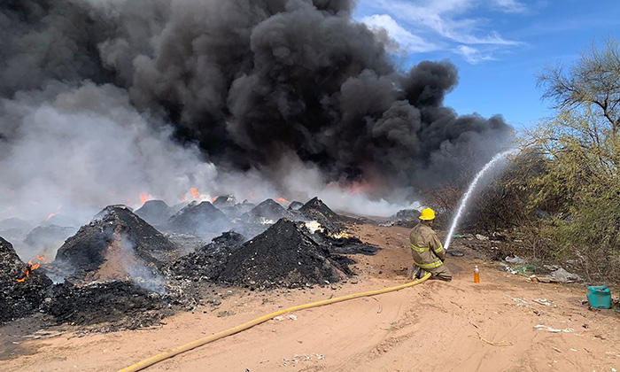 Incendio en recicladora deja daños cuantiosos en Empalme