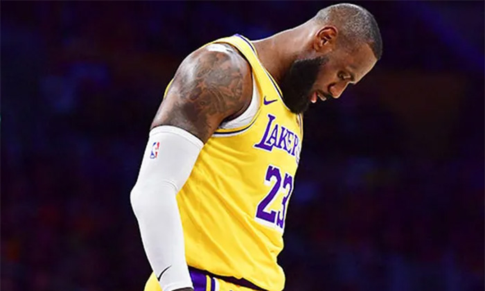 Están Lakers a punto de eliminación en los Playoffs de la NBA