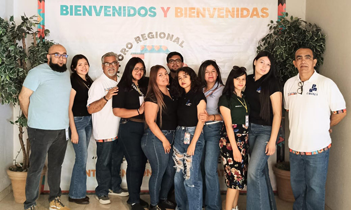 Exponen productos académicos sobre intervención educativa durante Foro Regional en Chihuahua