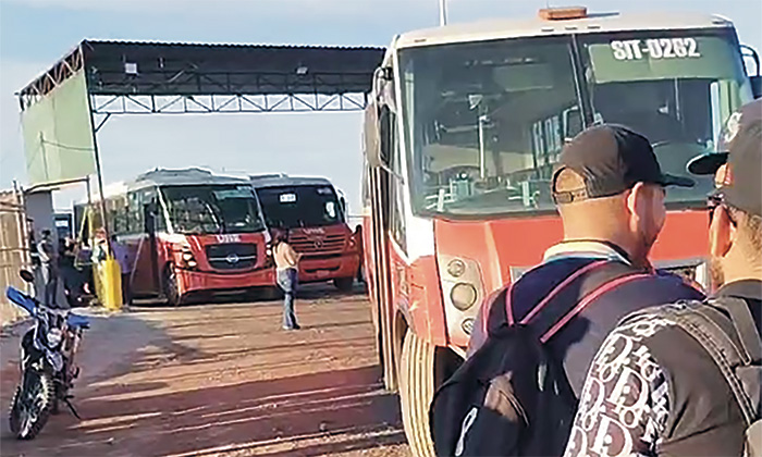 Dejan sin camiones a hermosillenses; Paralizan choferes el servicio de transporte público