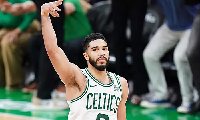 Celtics se llevan el primero; Vencen a Pacers 133-128