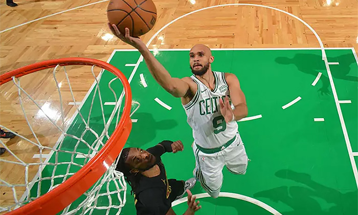 Celtics pegan primero ante Cavaliers en las semifinales del Este