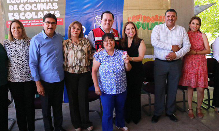Entregan autoridades del DIF Sonora proyectos productivos a familias