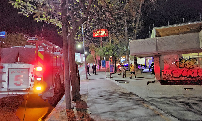 Controlan Bomberos conato de incendio en Santafé