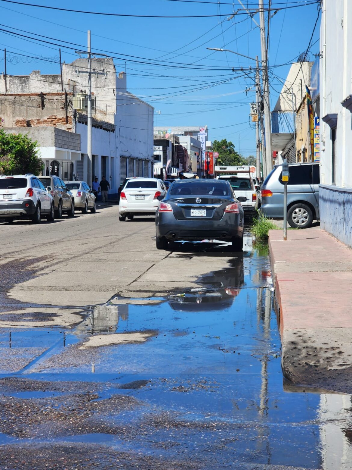 Agua de Hermosillo recibe mil reportes de fugas de agua al mes