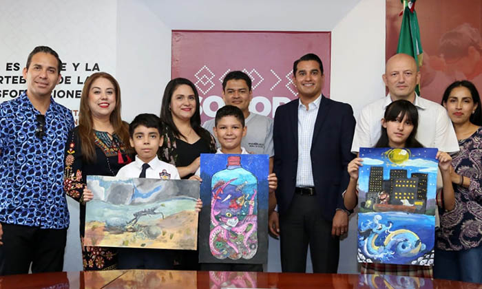 Reconocen a ganadores de concurso El Niño y la Mar