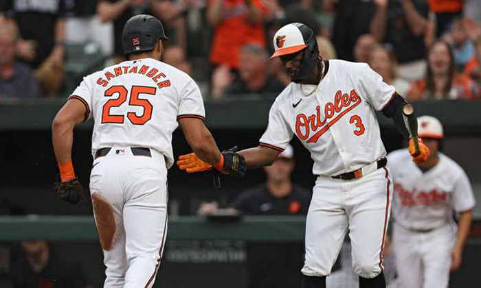 Orioles dejan en el camino a los Yanquis