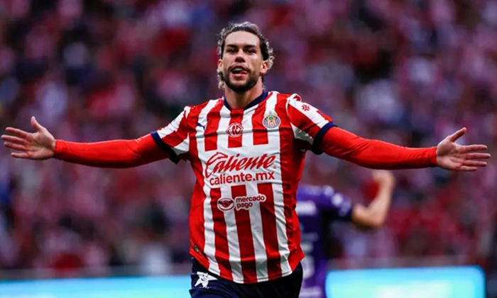 Chivas suma segundo triunfo al hilo con golazo de Cade Cowell