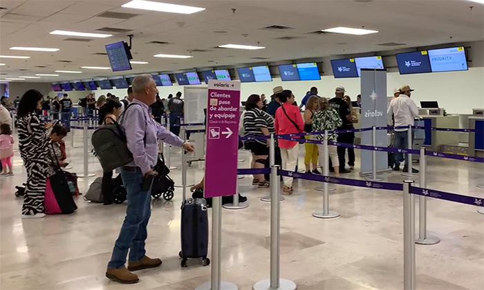 Afecta paro de Microsoft operaciones en aeropuerto