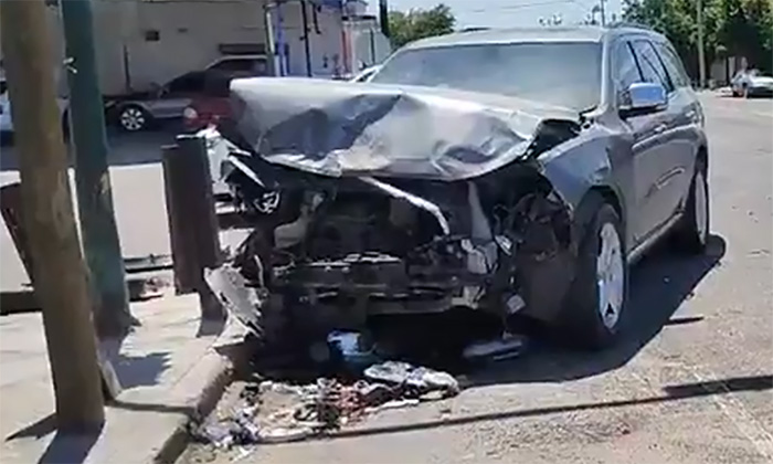 Protagonizan fuerte “encontronazo” en la colonia Olivares