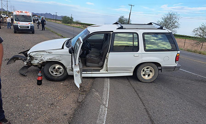 Deja “encontronazo” tres heridos en la carretera a Bahía de Kino