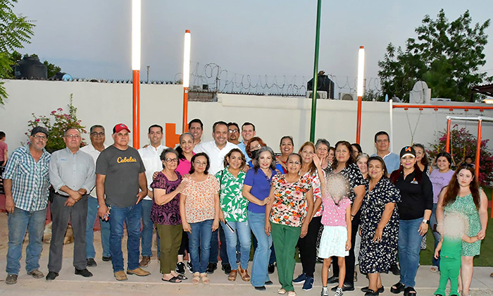 Entrega rehabilitación de Parque La Esperanza; El presidente municipal, Antonio Astiazarán