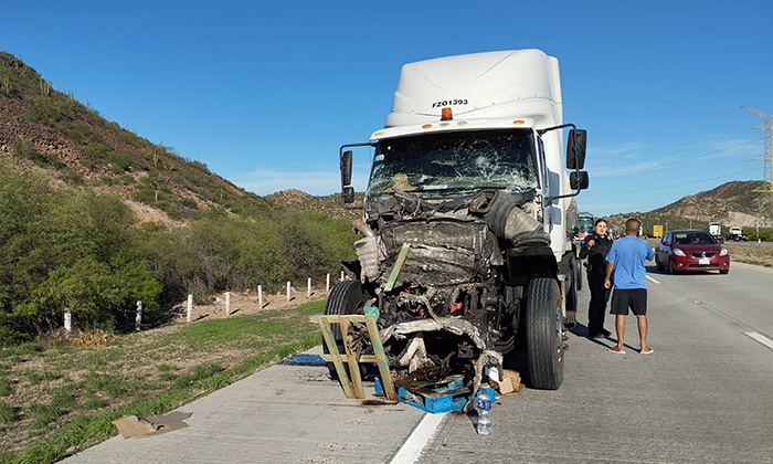 Muere hombre durante rapiña tras choque en la carretera del libramiento Guaymas-Obregón