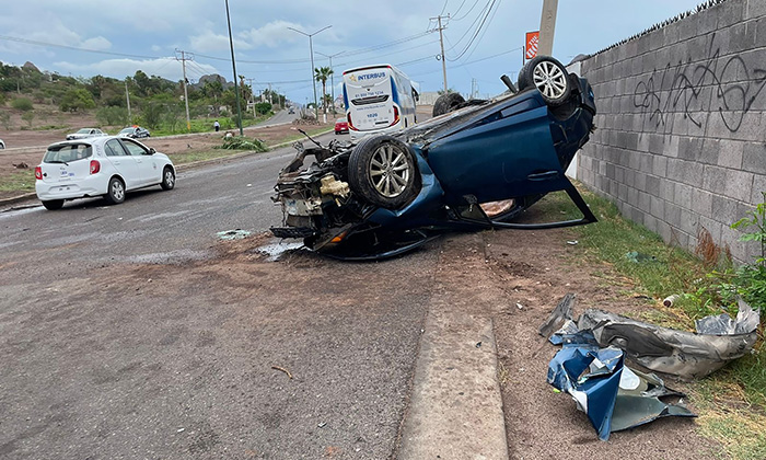 Choque deja a conductores con lesiones en Guaymas