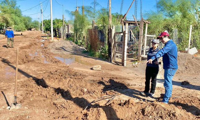 Avanza ampliación de red de agua potable en la colonia Tres Reinas