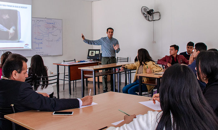 Invitan a emprendedores a posicionar su negocio en Guaymas