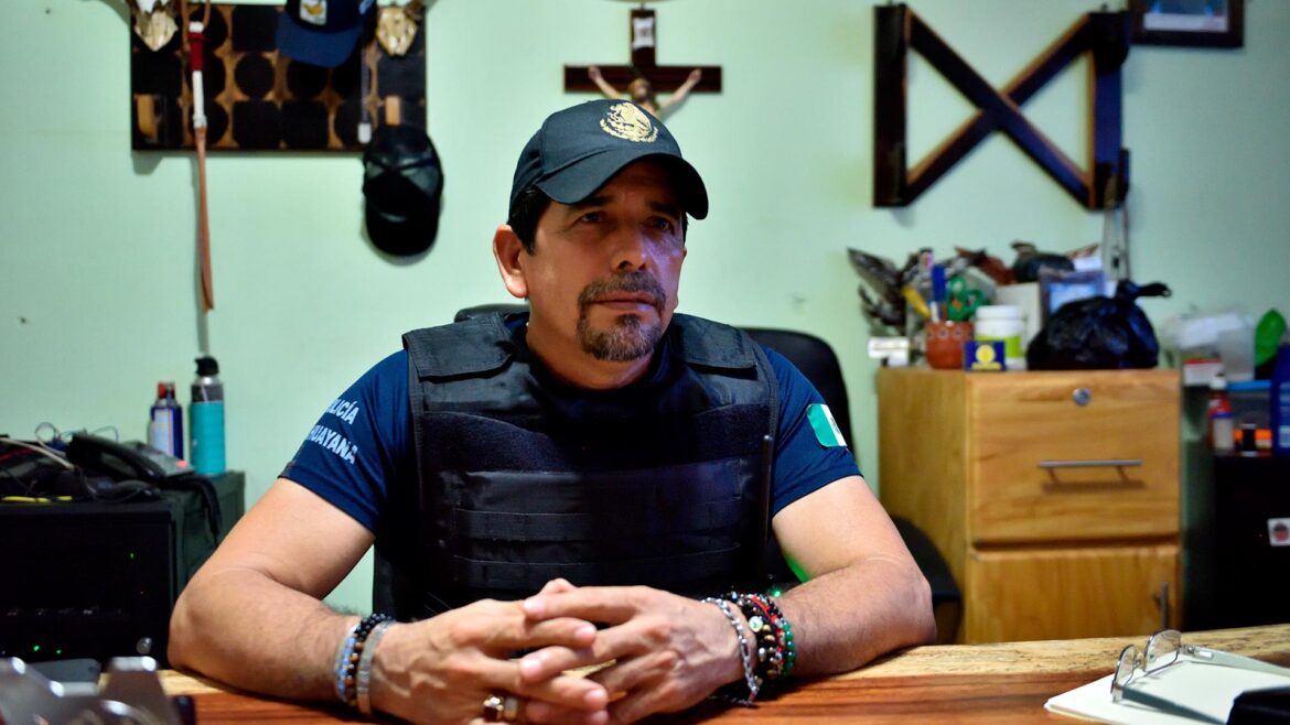 “Comandante Teto” Lider de las autodefensas en Michoacán y enemigo de CJNG