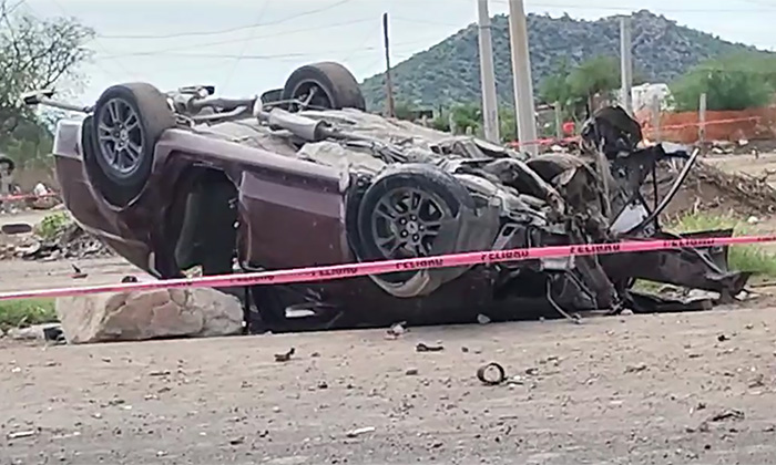 Muere conductor en choque volcamiento en la colonia Las Minitas