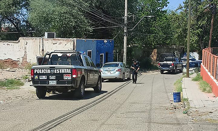 Lesionan asaltantes a transeúnte en la colonia Hacienda de la Flor