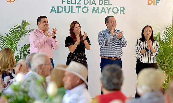 Crearán dos Casas de los Abuelos; Anuncia el presidente municipal, Antonio Astiazarán