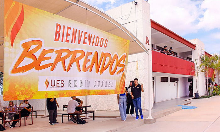 Inician clases más de 16 mil estudiantes en la UES