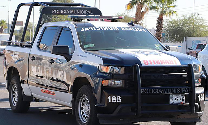 Agarra a golpes a su mujer en plena calle en la colonia Centro