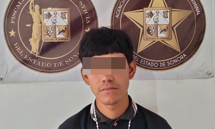 Arrestan a joven por homicidio de familiares en Álamos