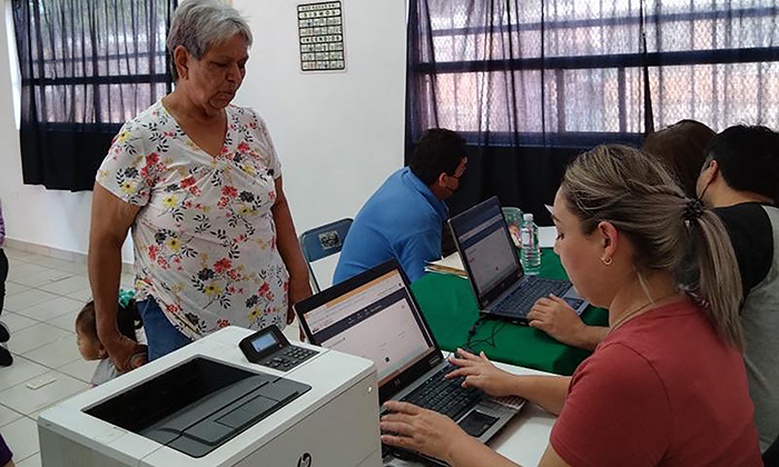 Facilitan registro de adultos mayores en el Registro Civil