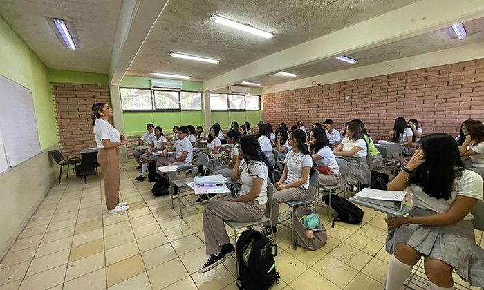 Inician clases alumnos del Cobach Sonora en sus 30 planteles