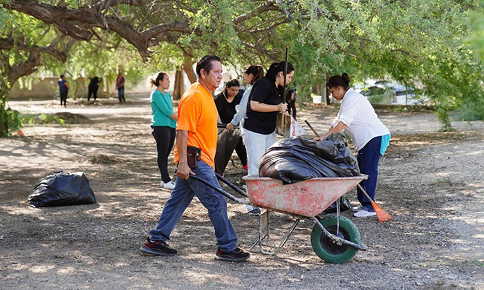 Destacan participación en limpieza de escuelas; Autoridades educativas