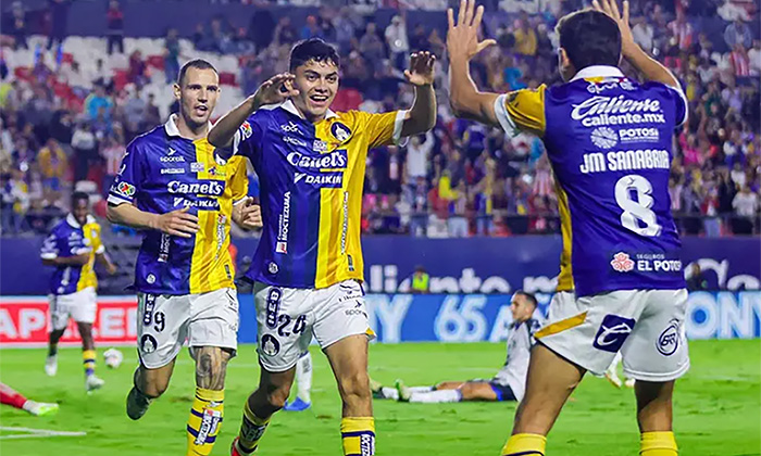 San Luis arrolla a Querétaro; Lo hunde en la clasificación