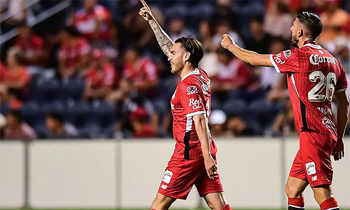 Diablos Rojos remontan y vencen a Chicago Fire en la Leagus Cup