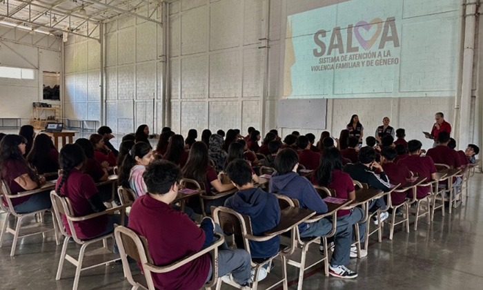 Capacitan para prevenir violencia a familias