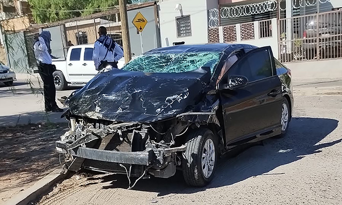 Deja fuerte choque cuantiosos daños en la colonia Palo Verde