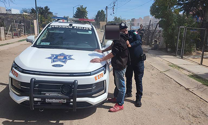 Arrestan a sujeto en posesión de droga en la colonia La Cholla